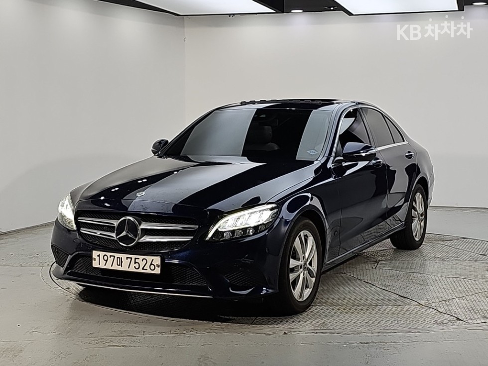 Mercedes-Benz C-Class W205 (14~) — фото 1