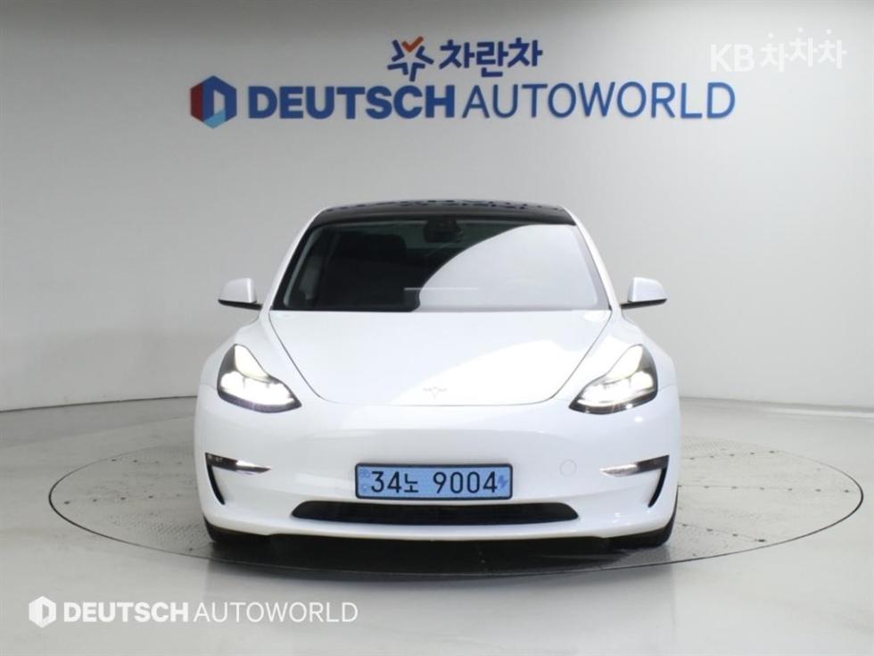Tesla Model 3 — фото 3