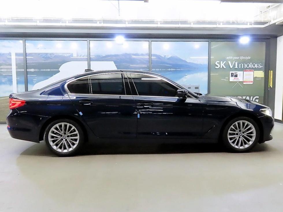 BMW 5 Series Luxury Line Plus — фото 3