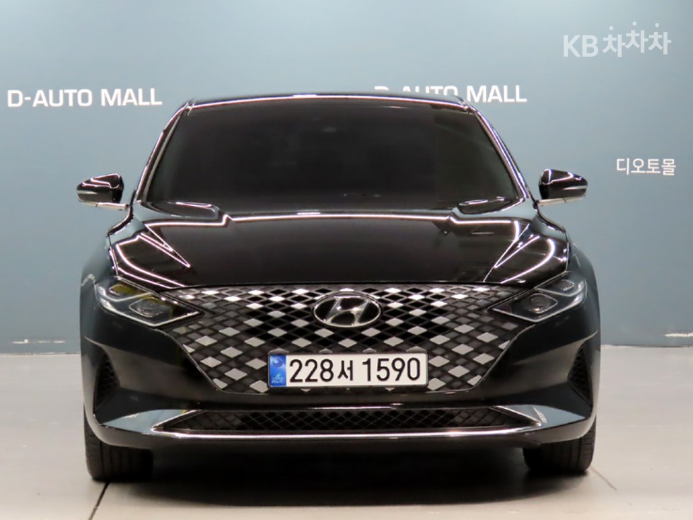 Hyundai Grandeur Premium — фото 2