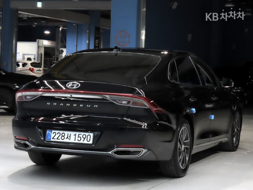 Hyundai Grandeur Premium — фото 4