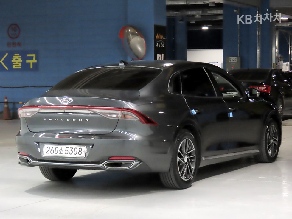 Hyundai Grandeur Premium Choice — фото 4