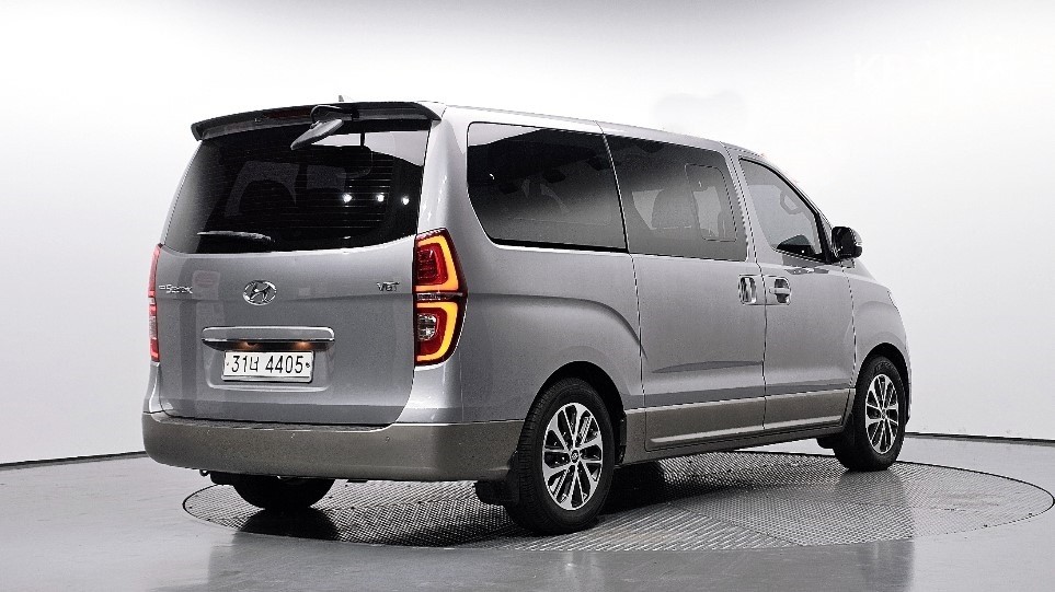 Hyundai Starex EXCLUSIVE — фото 2