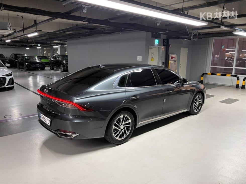 Hyundai Grandeur Premium — фото 4