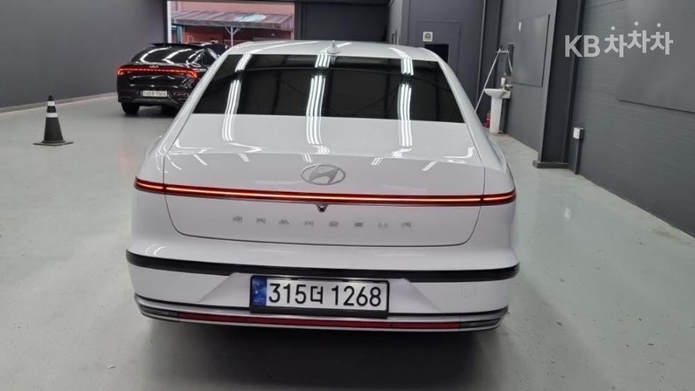 Hyundai Grandeur EXCLUSIVE — фото 4