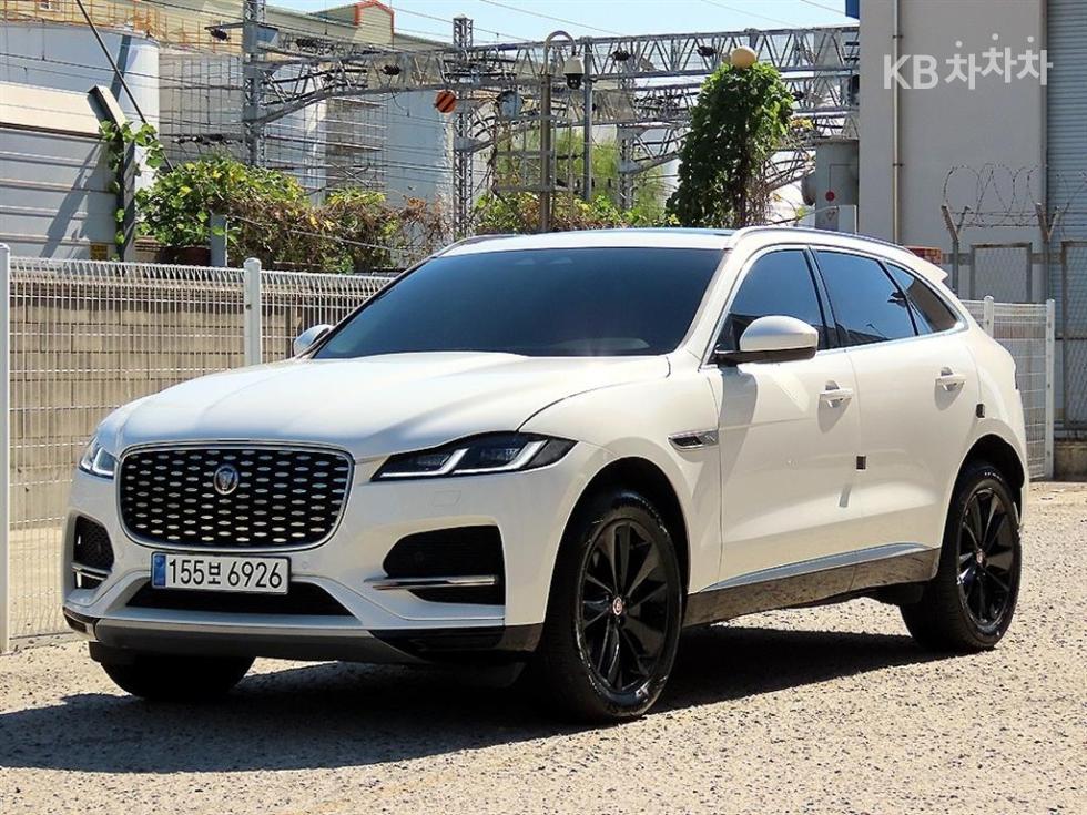 Jaguar F-PACE SE — фото 2