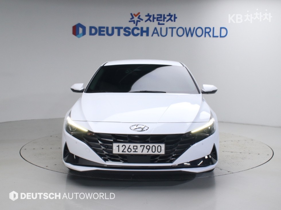 Hyundai Avante — фото 1