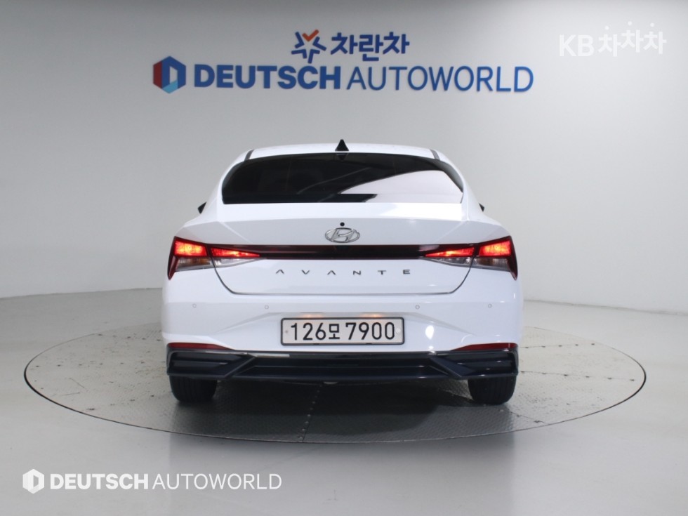 Hyundai Avante — фото 4