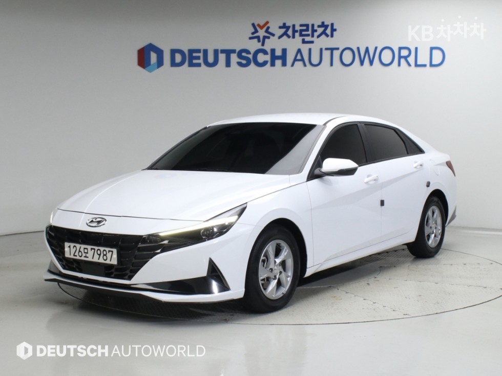 Hyundai Avante — фото 3