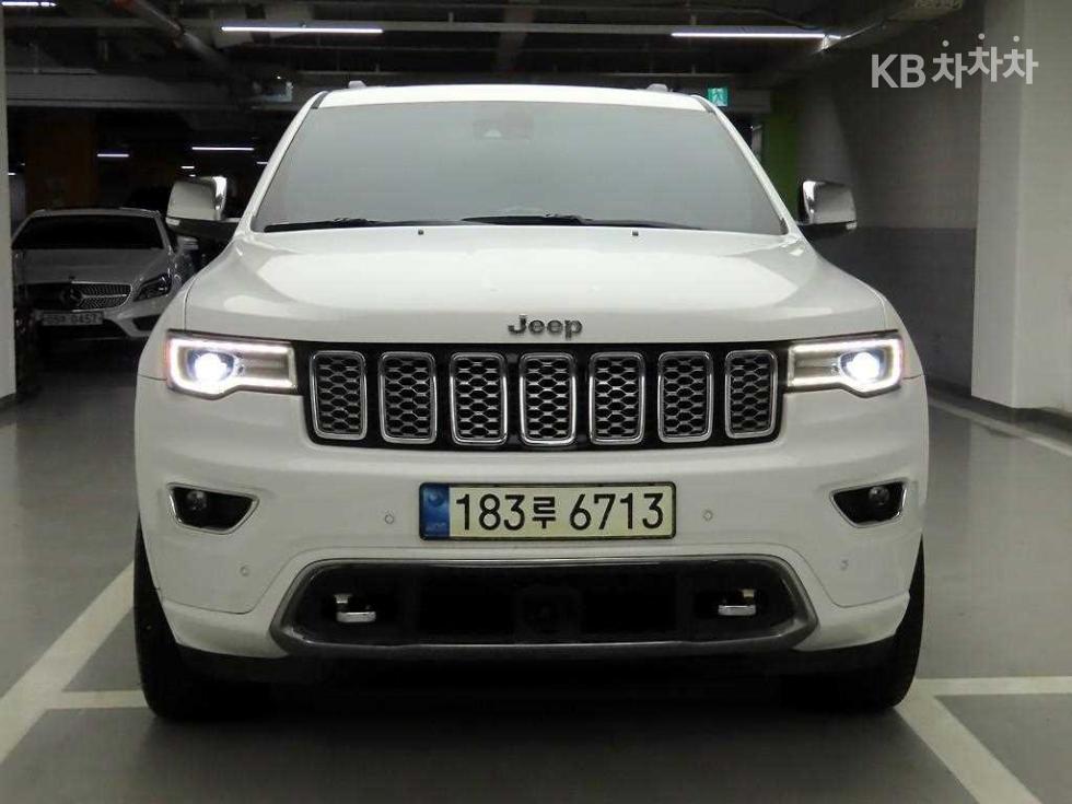 Jeep Cherokee WK2 — фото 1