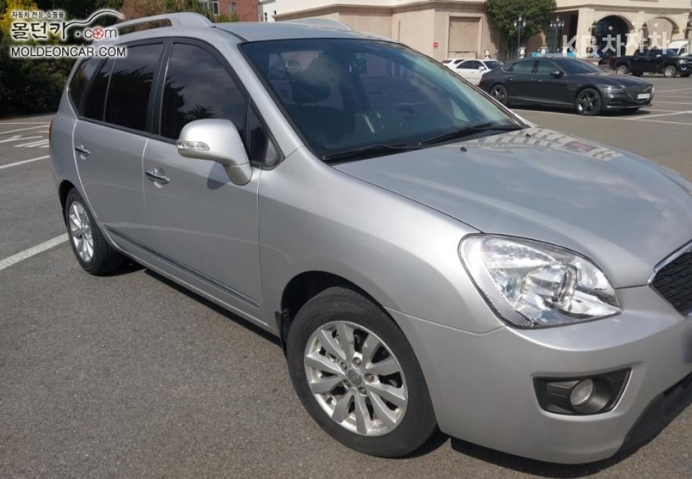 Kia Carens — miniaturë 2