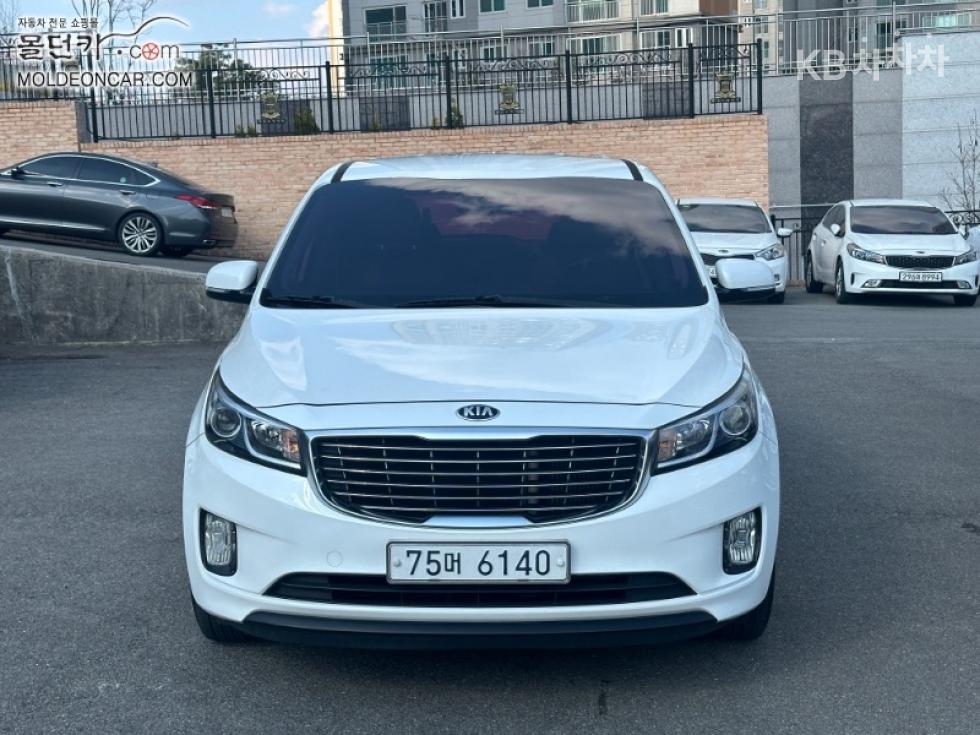 2016 - kia carnival