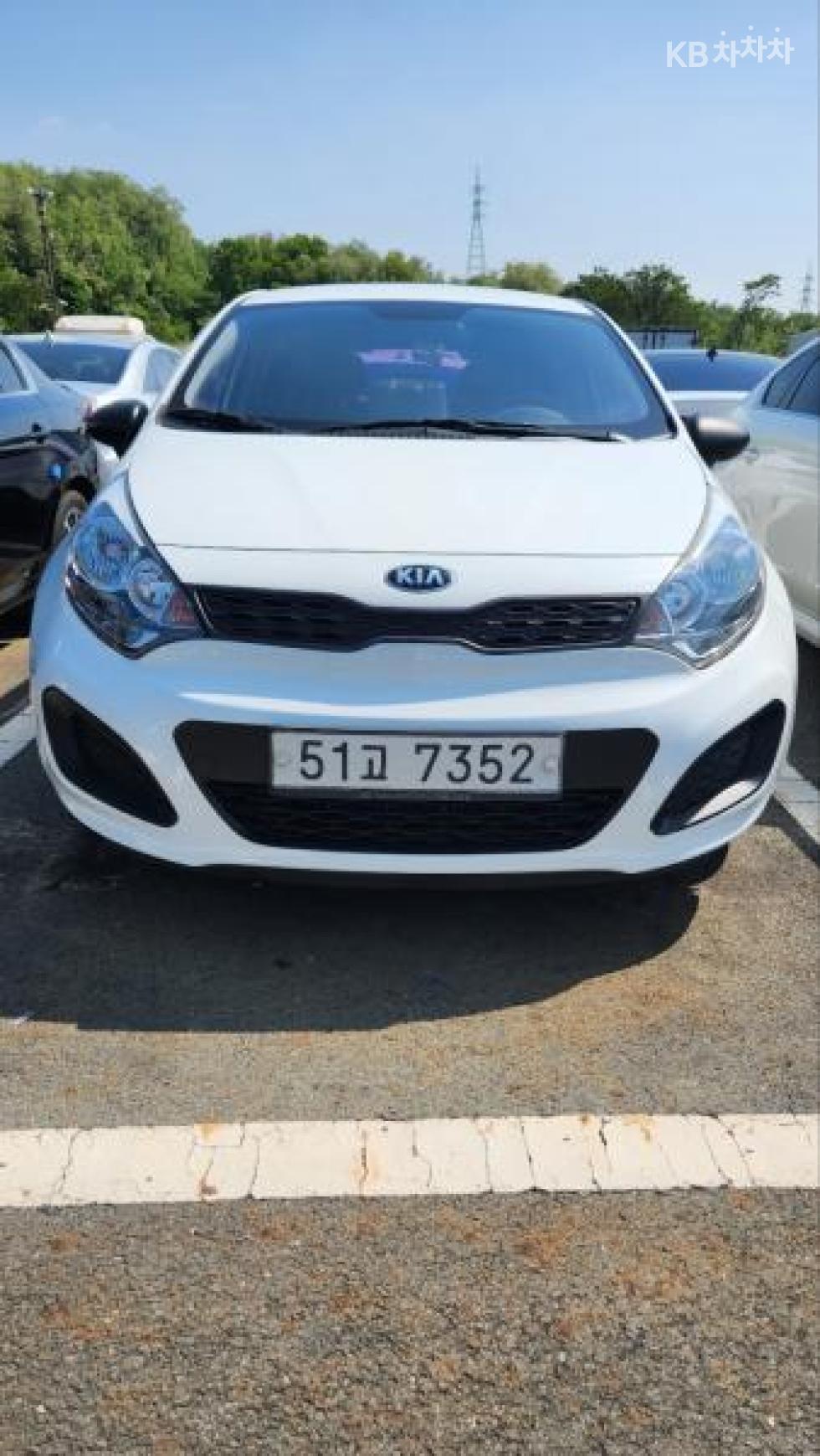 2014 - kia pride