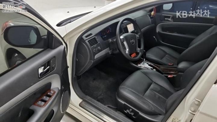 Chevrolet Tosca Premium 6 L6 2.0 SX 10