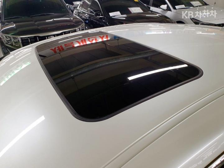 Lexus ES New Generation 300h Luxury 8