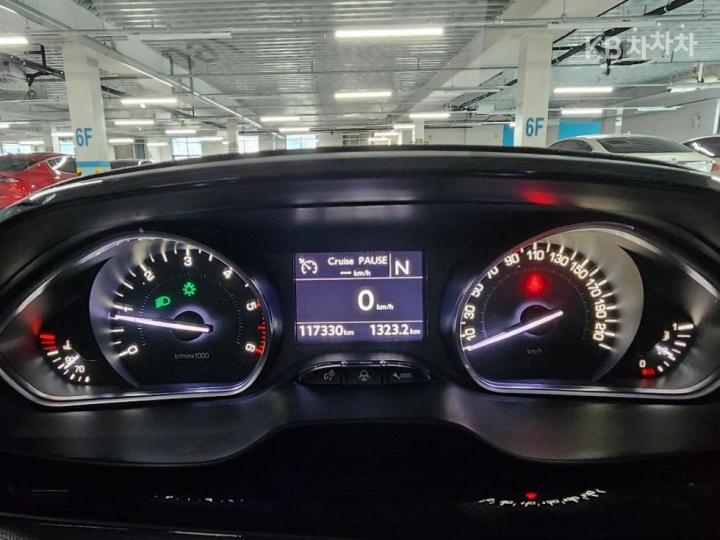 Peugeot 208 1.4 e-HDi 5 Duo ECO 6