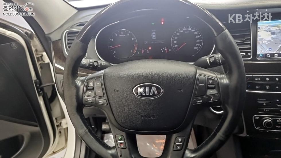 2013 - kia k7