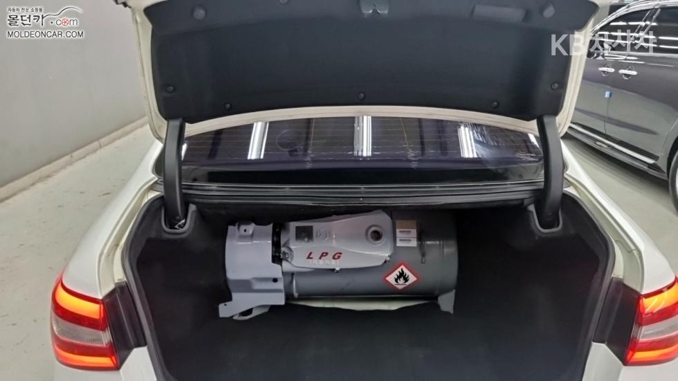 2013 - kia k7
