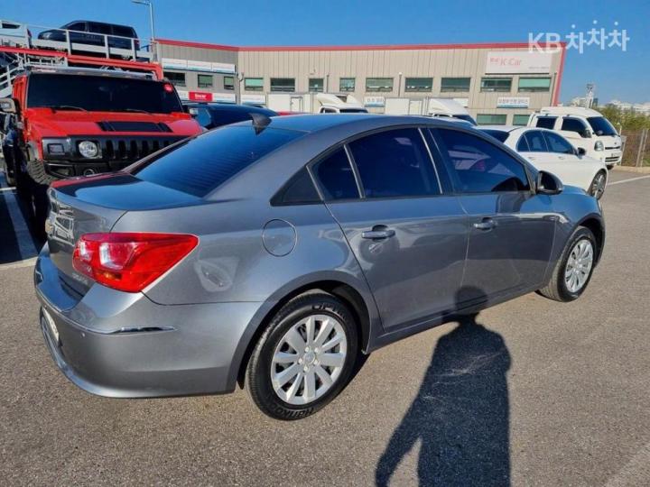 Chevrolet Cruze Amazing New 1.8 Gasoline LS 5