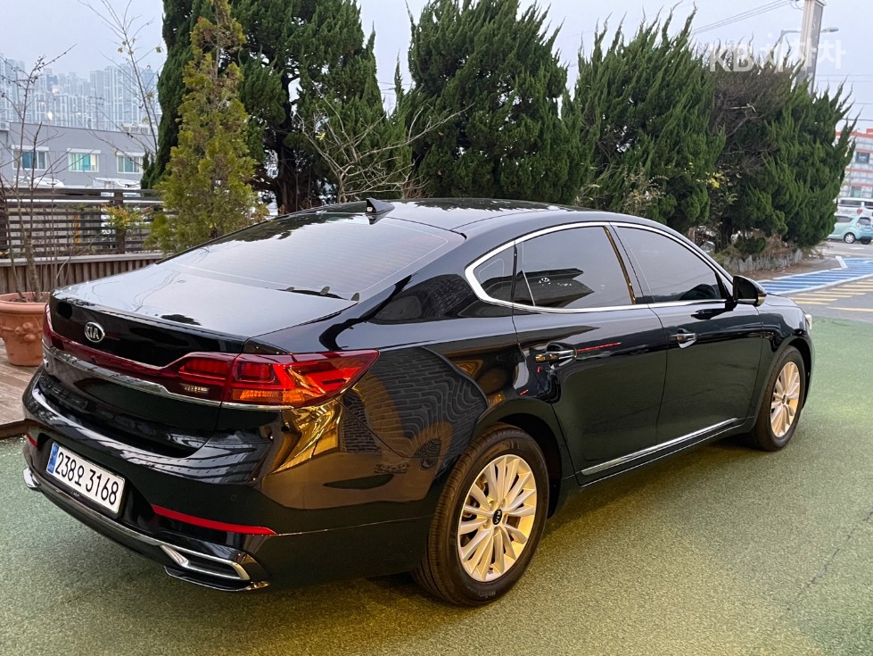 2020 - kia k7