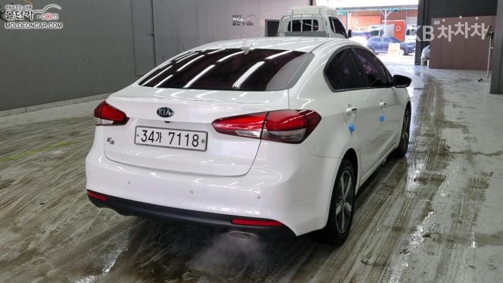 2018 - kia k3