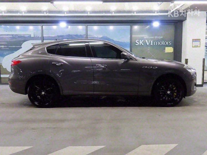 Maserati Levante 3.0 S AWD Base Type 4