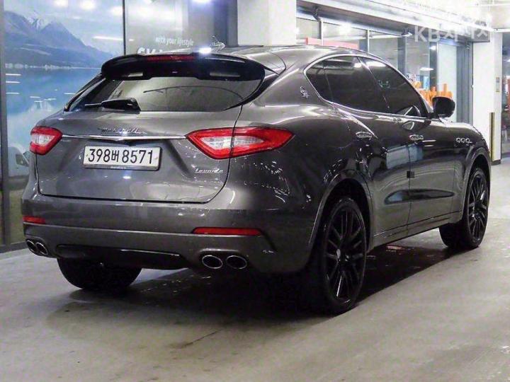 Maserati Levante 3.0 S AWD Base Type 5