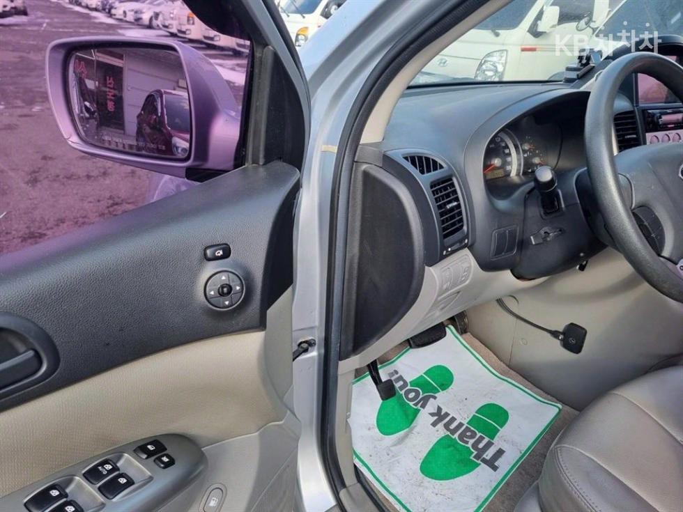 2008 - kia carnival