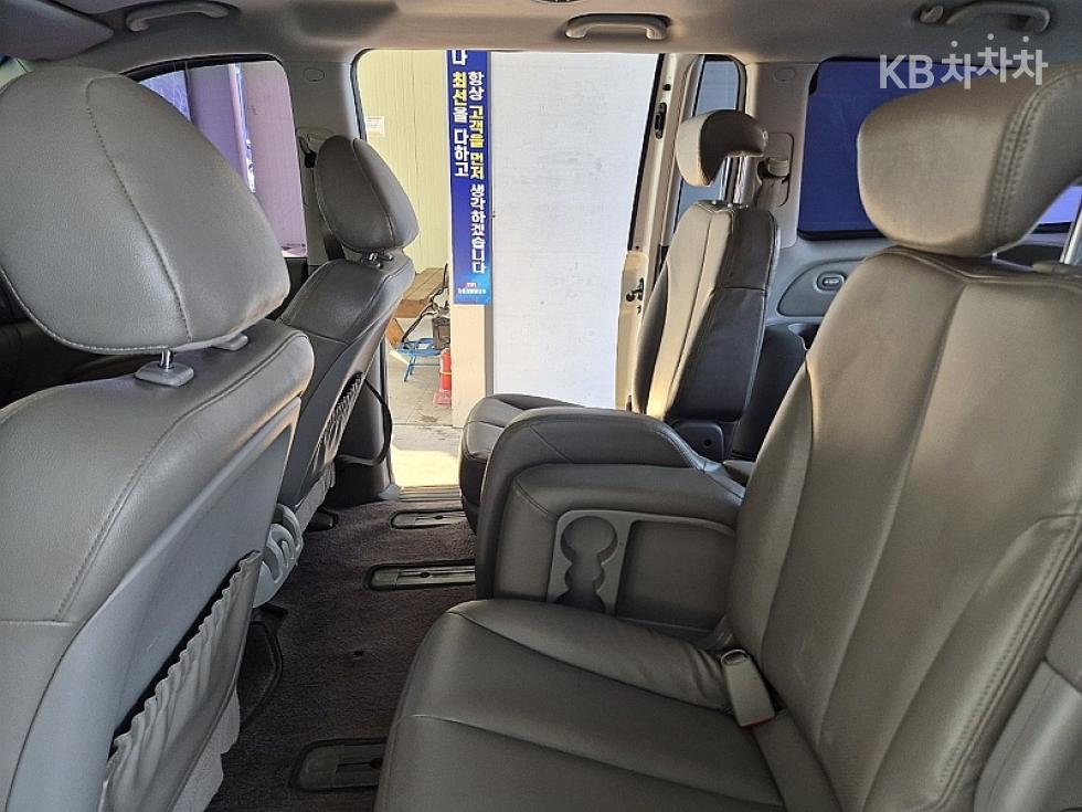2013 - kia carnival