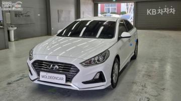 Hyundai Sonata 2.0 LPi 렌터카 — foto 1