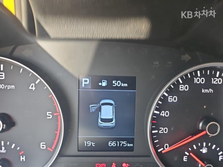 Kia Stonic Diesel 1.6 VGT Trendy 6