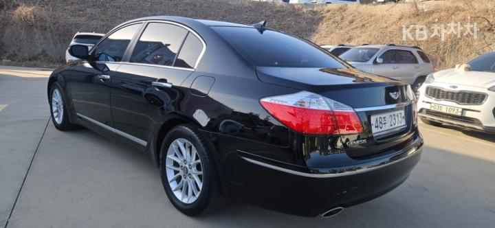 Hyundai Genesis BH330 LUXURY Base Type 9