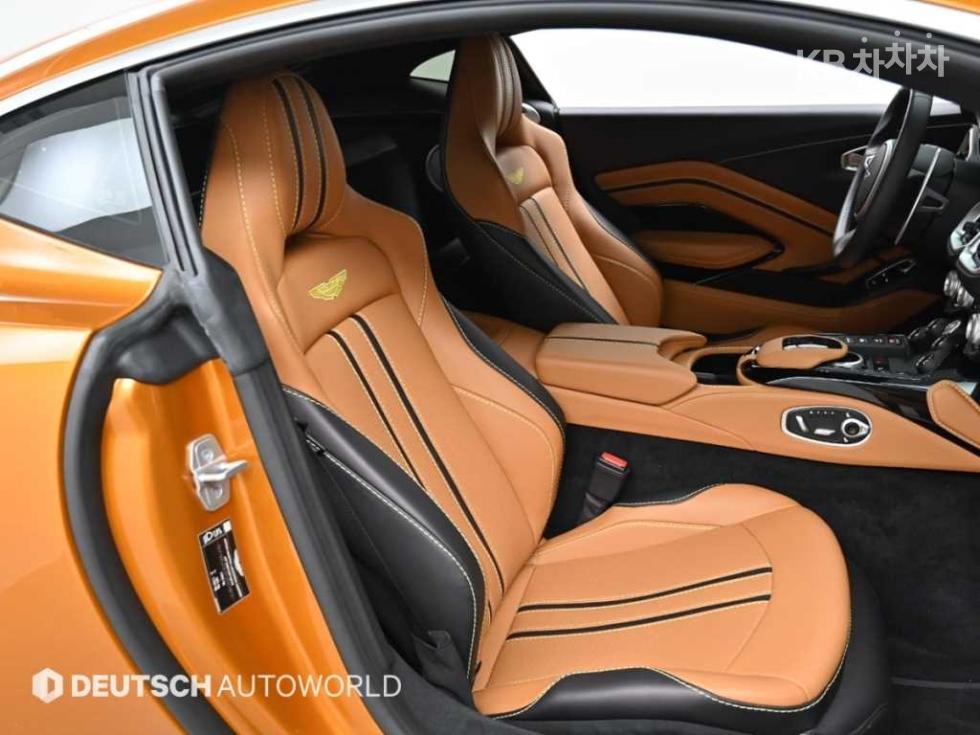 Aston Martin Vantage — miniaturë 10
