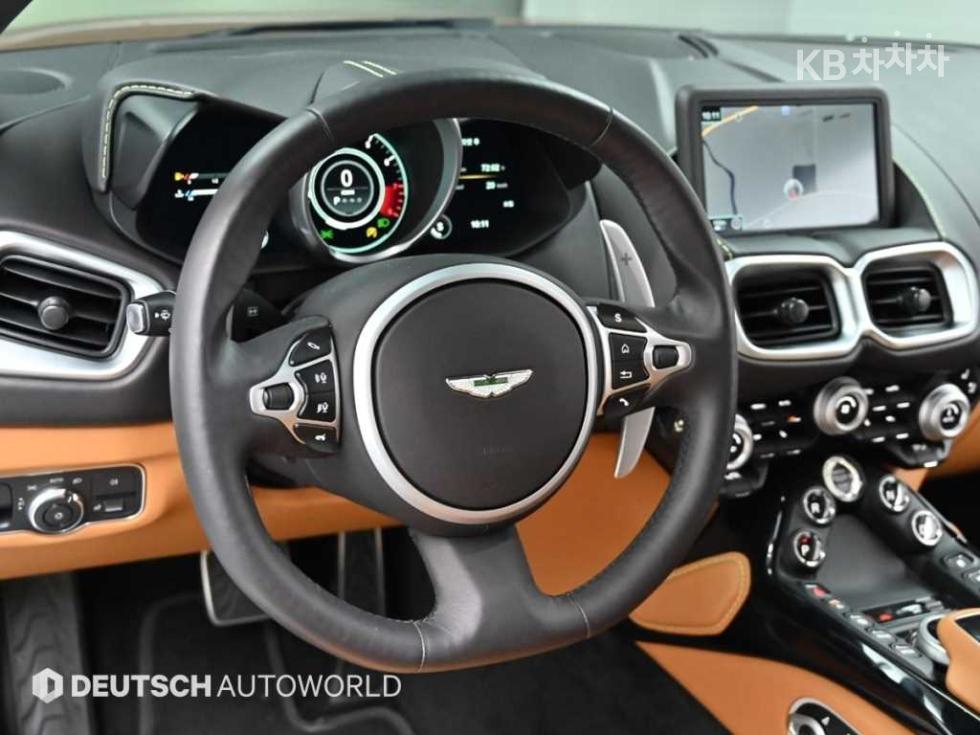 Aston Martin Vantage — miniaturë 13