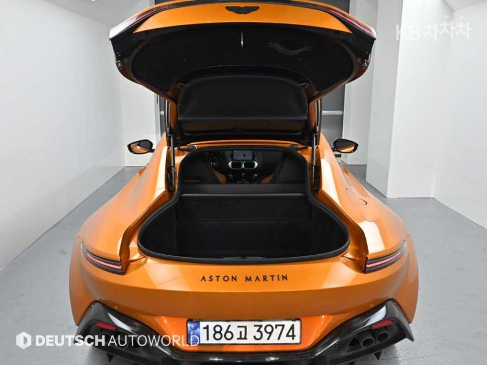 Aston Martin Vantage — miniaturë 20