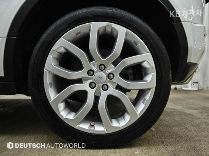 Land Rover Range Rover Evoque 2.0 TD4 HSE Dynamic 9
