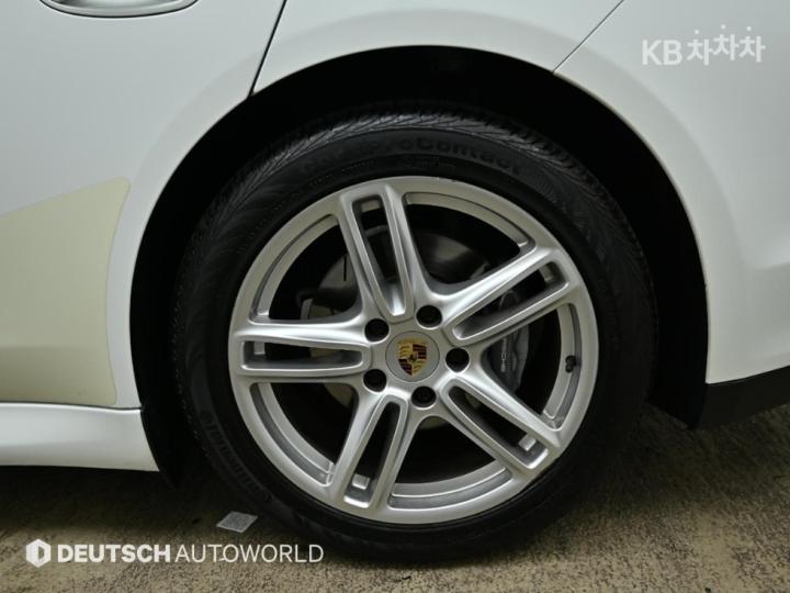 Porsche Panamera 3.6 AWD 970 9