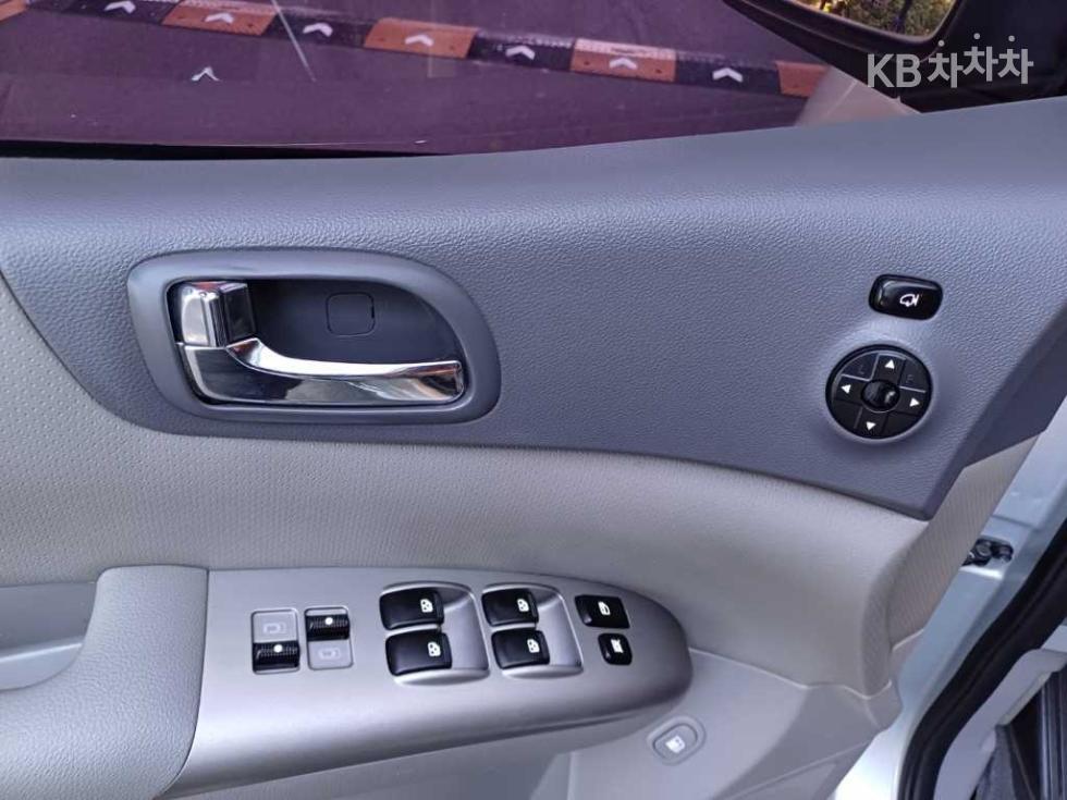 2013 - kia carnival