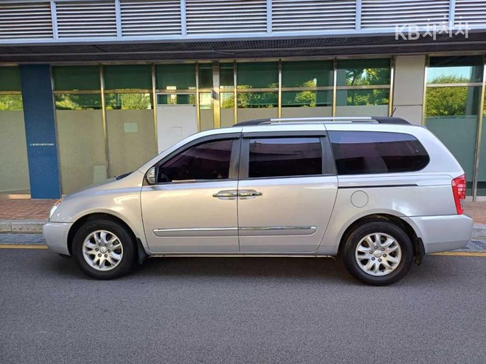 2013 - kia carnival