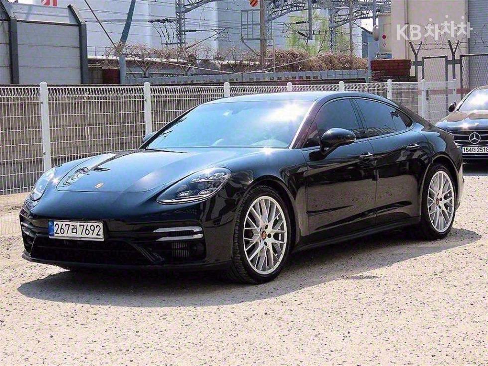 Porsche Panamera — miniaturë 2