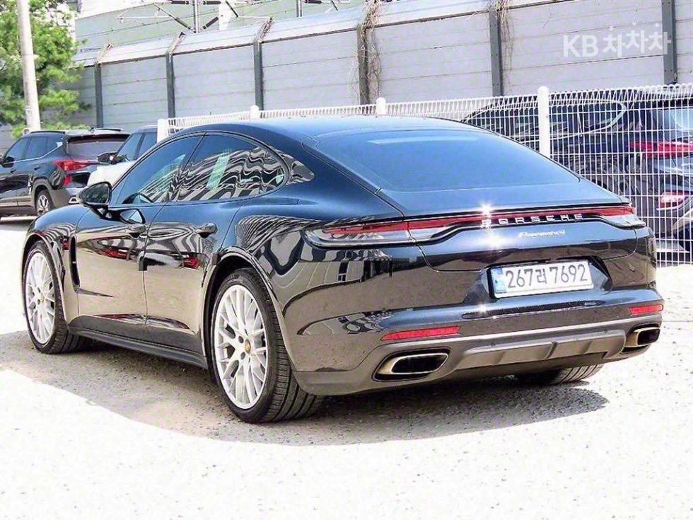 Porsche Panamera — miniaturë 3