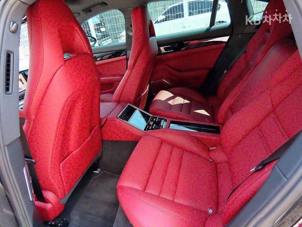 Porsche Panamera — miniaturë 6