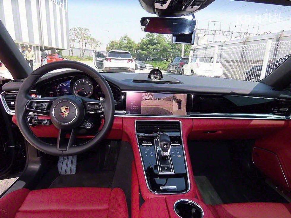 Porsche Panamera — miniaturë 7