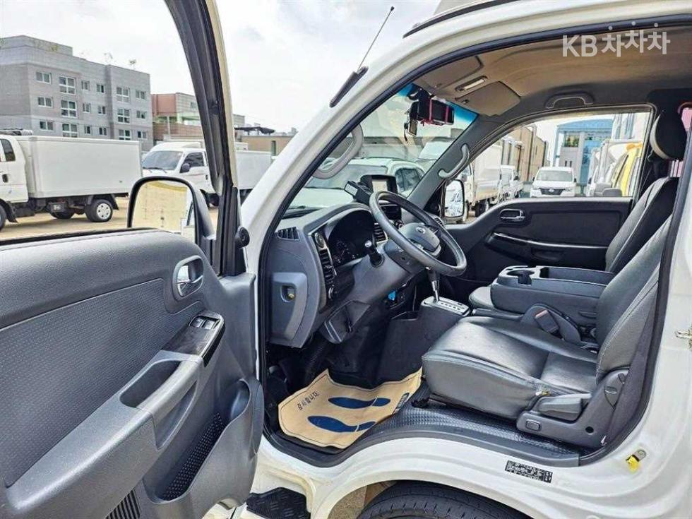 2017 - kia bongo iii