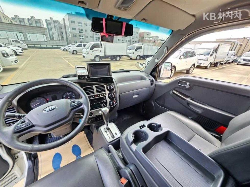 2017 - kia bongo iii