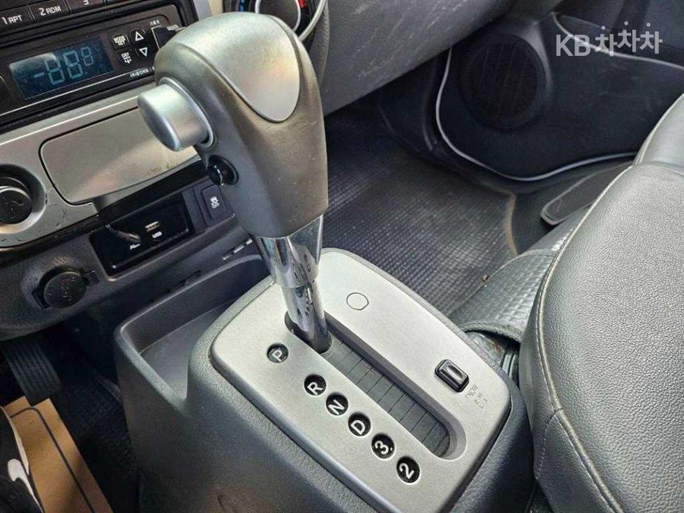 2017 - kia bongo iii