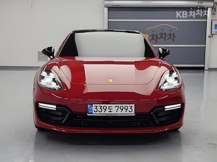 Porsche Panamera — miniaturë 2