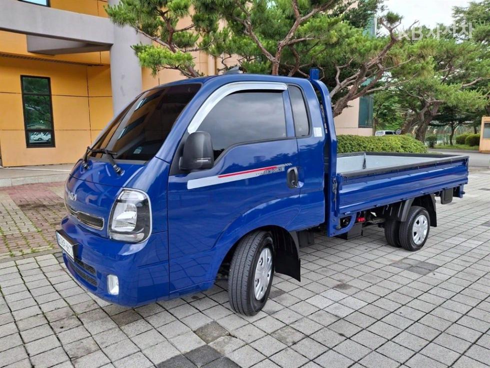 2025 - kia bongo iii