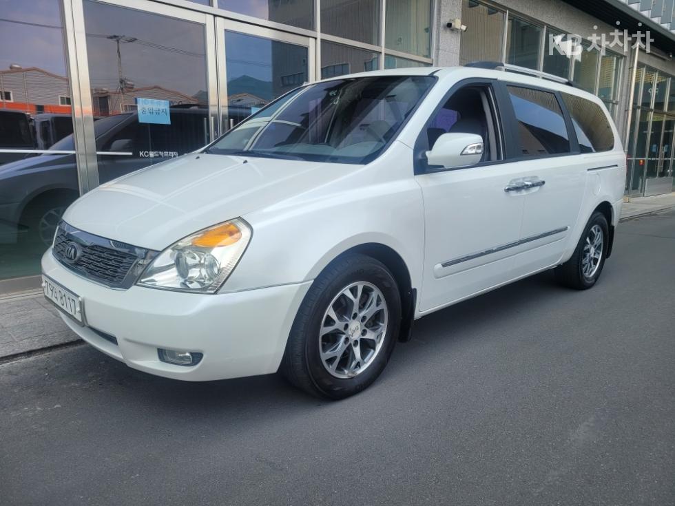 2014 kia carnival