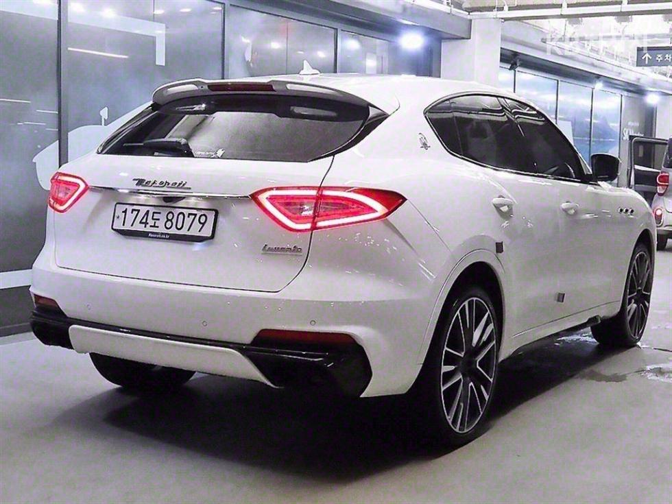 Maserati Levante — miniaturë 4